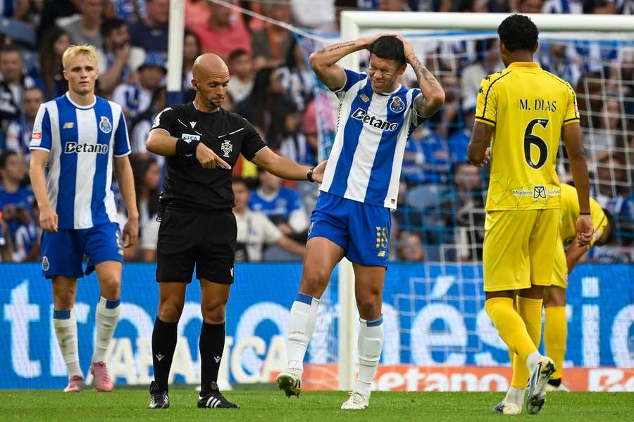 Nehuén Pérez lesionou-se com gravidade diante do Nacional