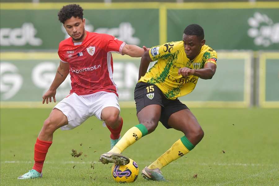 Yaya Sithole ao serviço do Tondela