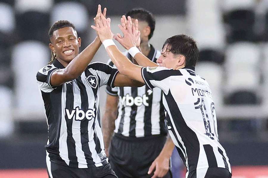 Danilo marcou um dos gols da classificação