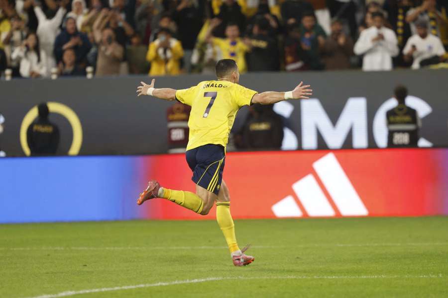 Cristiano Ronaldo célébrant son but.