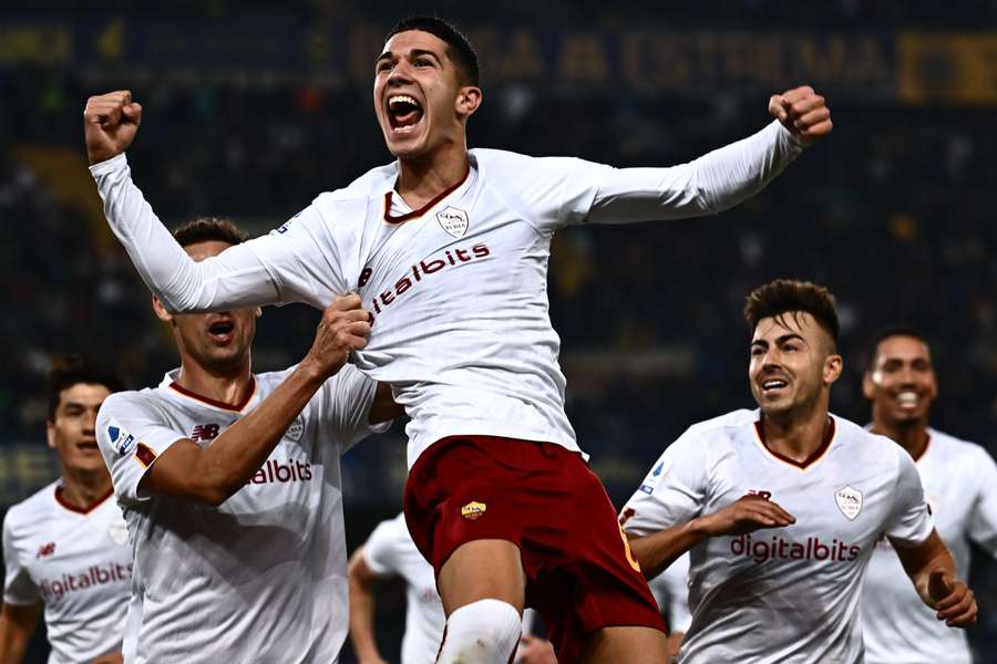 Volpato tem ganho peso nas escolhas de José Mourinho na Roma, aos 19 anos