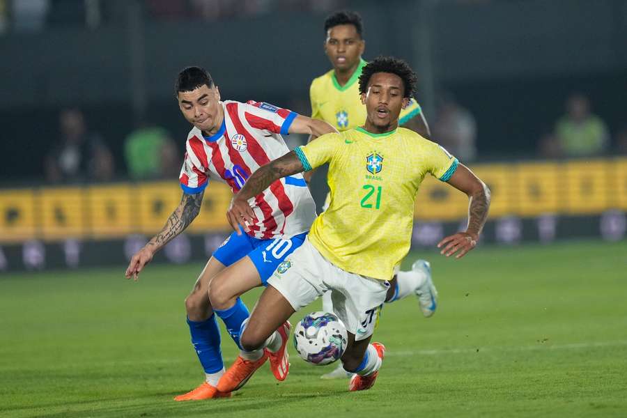 João Pedro è entrato nell'intervallo di Paraguay-Brasile