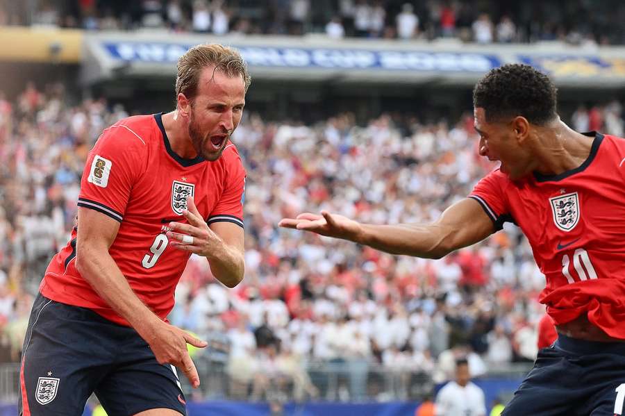 Kane e Bellingham deram a liderança à Inglaterra