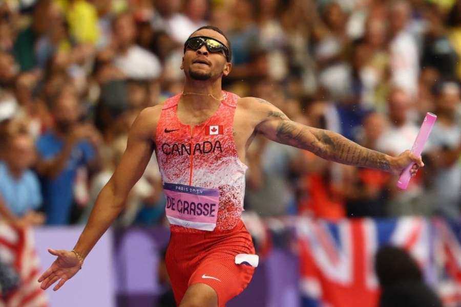 De Grasse krydsede målstregen og sikrede Canada guld.