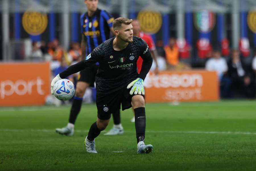 Josep Martínez, durante el Inter-Nápoles Josep Martínez, durante el Inter-Nápoles