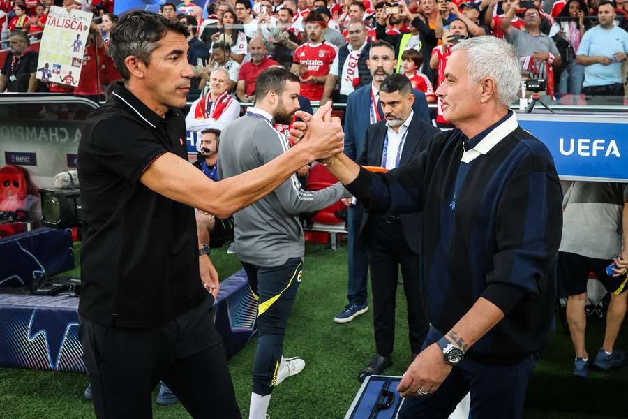 Jose Mourinho (right) first managed Benfica in 2000