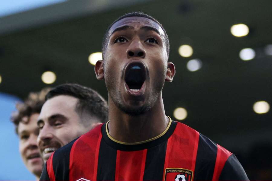 Rayan deu assistência em Wolverhampton 0x2 Bournemouth