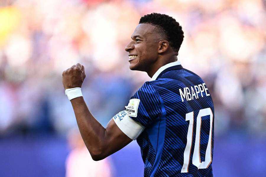 Kylian Mbappé poslal svoju krajinu do štvrťfinále mundialu. Kylian Mbappé poslal svoju krajinu do štvrťfinále mundialu.