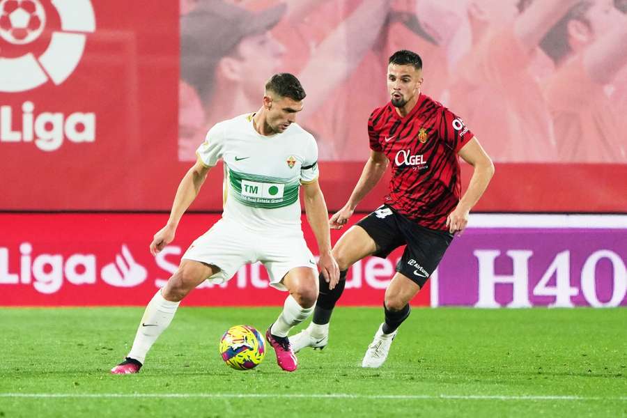 Lance del Mallorca-Elche de 2023, entre Valjent y Lucas Boyé Lance del Mallorca-Elche de 2023, entre Valjent y Lucas Boyé