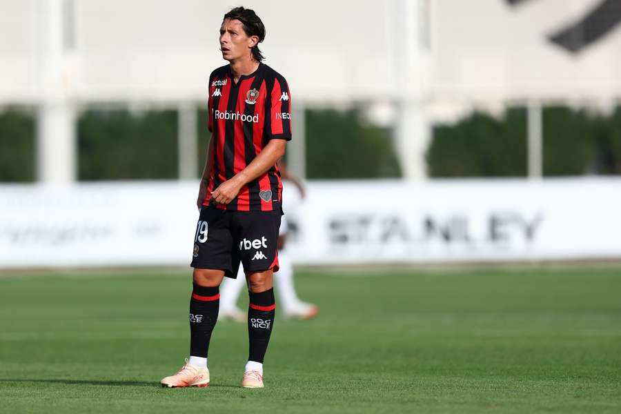 Nice target Nantes midfielder Lepenant after Abergel injury Nice target Nantes midfielder Lepenant after Abergel injury