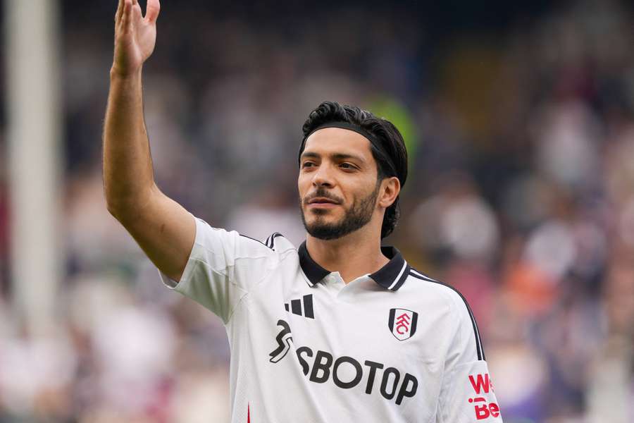 Raúl Jiménez é um dos representantes da Premier League na Copa Ouro