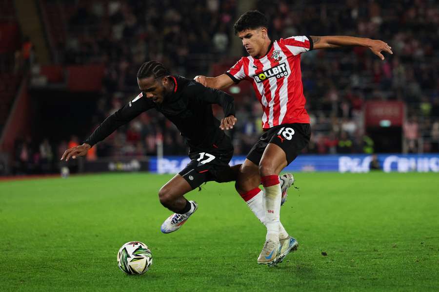 Mateus Fernandes continua a somar pontos em Southampton