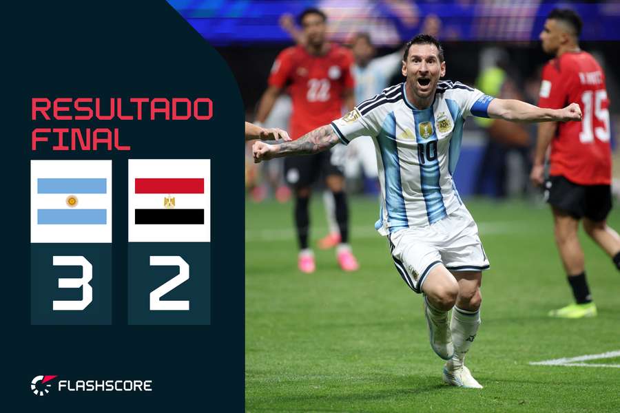 Messi celebra o golo Messi celebra o golo
