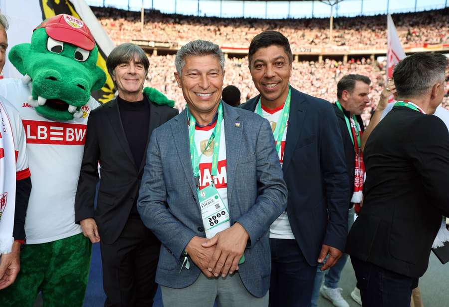 Balakov, Elber and Low reunite at the DFB Pokal final Balakov, Elber and Low reunite at the DFB Pokal final