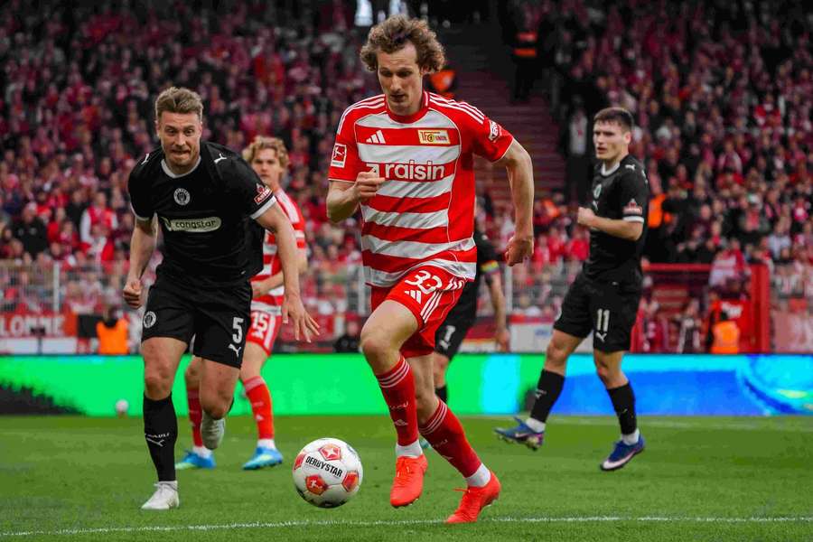 Dal Realu gól v Lize mistrů, teď balí kufry. Český záložník opouští Bundesligu a míří do neznáma