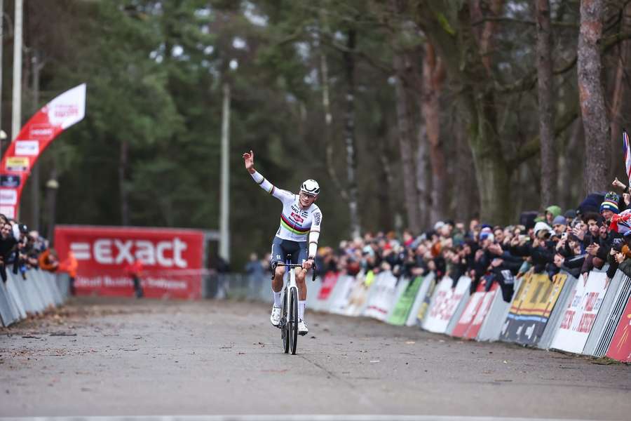 Winst voor Van der Poel