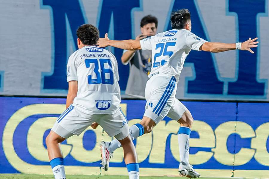 Villalba fez o segundo golo do Cruzeiro Villalba fez o segundo golo do Cruzeiro