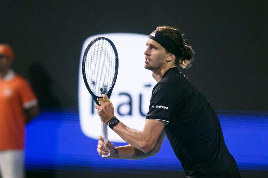 Zverev si zahrá v semifinále. Zverev si zahrá v semifinále.