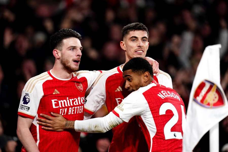 Kai Havertz e Ben White salvaram o Arsenal no fim