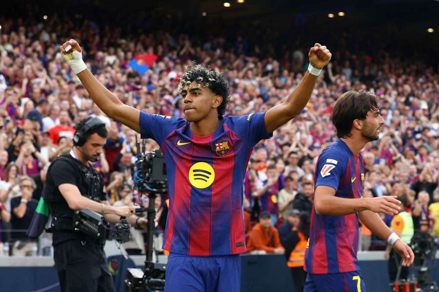 Yamal marchează și stabilește un nou record în Spania