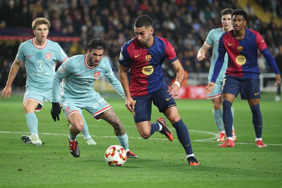 Atlético de Madrid e Barcelona empataram em 4 a 4 no jogo de ida