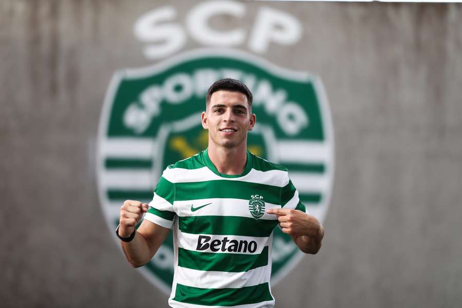 Rodrigo Dias renovou até 2029 com o Sporting