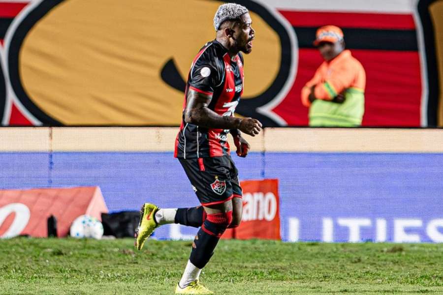 Marinho fez o gol que sacramentou a classificação do Vitória às quartas de final da Copa do Brasil Marinho fez o gol que sacramentou a classificação do Vitória às quartas de final da Copa do Brasil