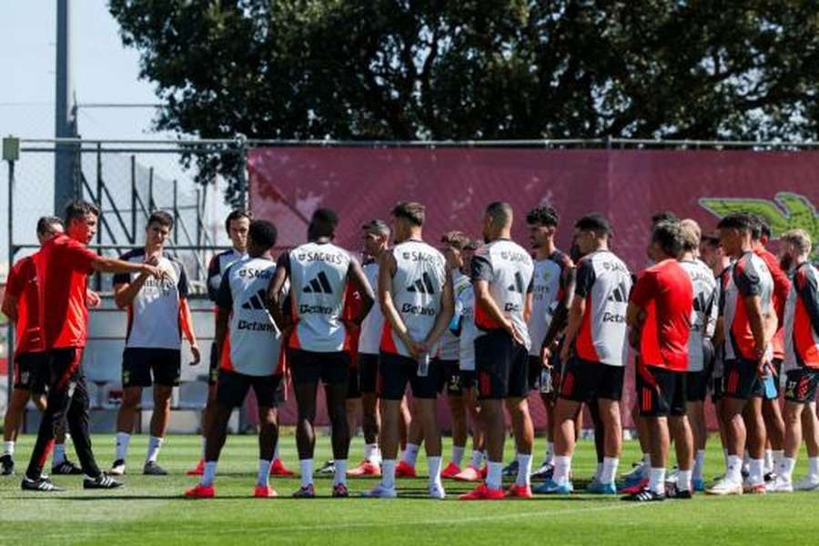 Benfica treina esta terça-feira já no Mónaco
