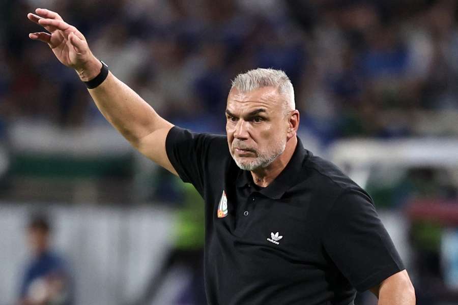 Olăroiu, după al doilea egal consecutiv: „N-am jucat fotbal azi!” Olăroiu, după al doilea egal consecutiv: „N-am jucat fotbal azi!”
