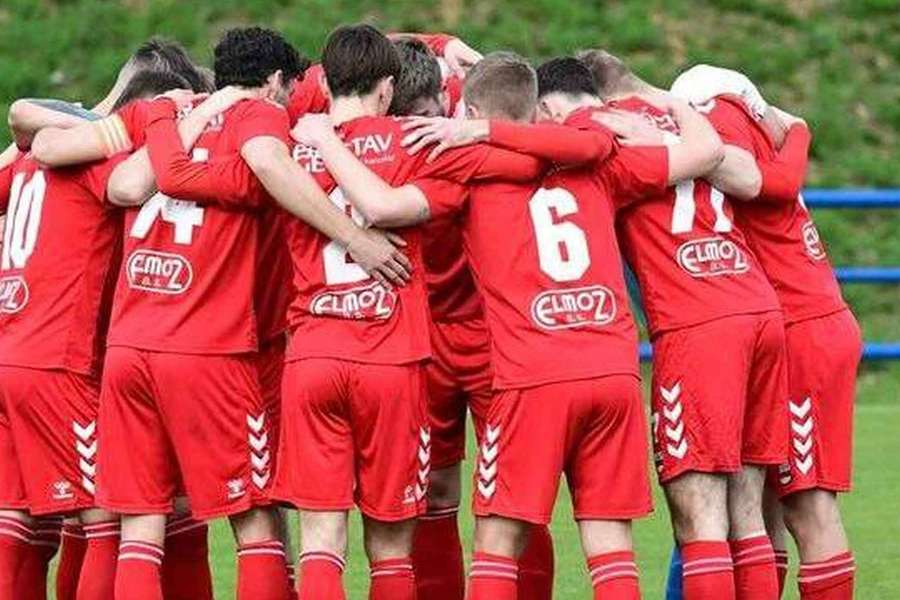 Brněnský fotbal neslaví jen úspěchy, Start má velké existenční problémy ve třetí lize. Brněnský fotbal neslaví jen úspěchy, Start má velké existenční problémy ve třetí lize.