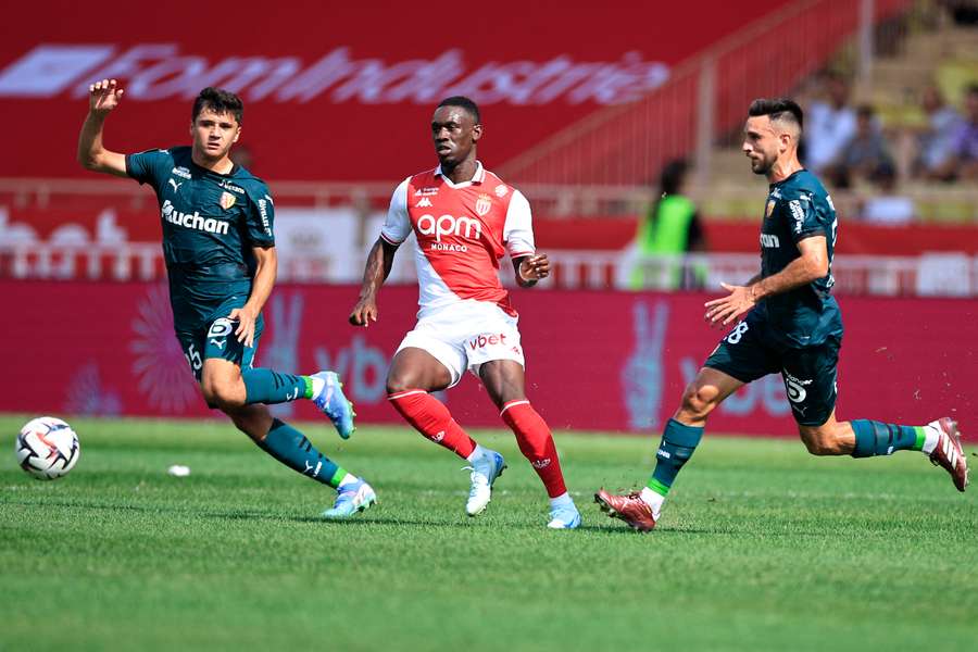 Lens repart de Monaco avec un point