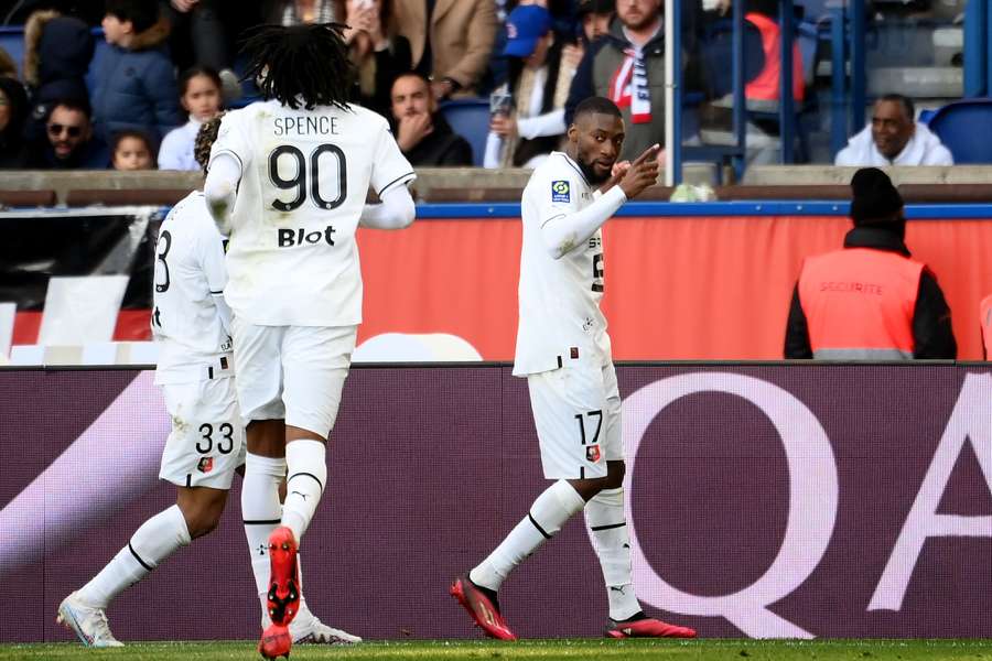 O Rennes fez um jogo muito eficiente e saiu com a vitória em Paris