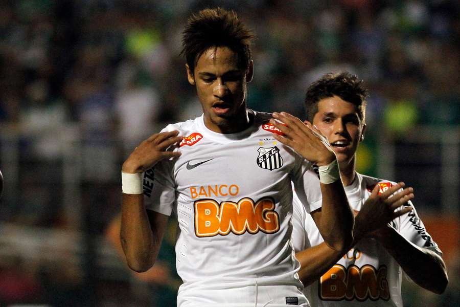 Neymar vai comemorar aniversário em campo pela segunda vez com o Santos