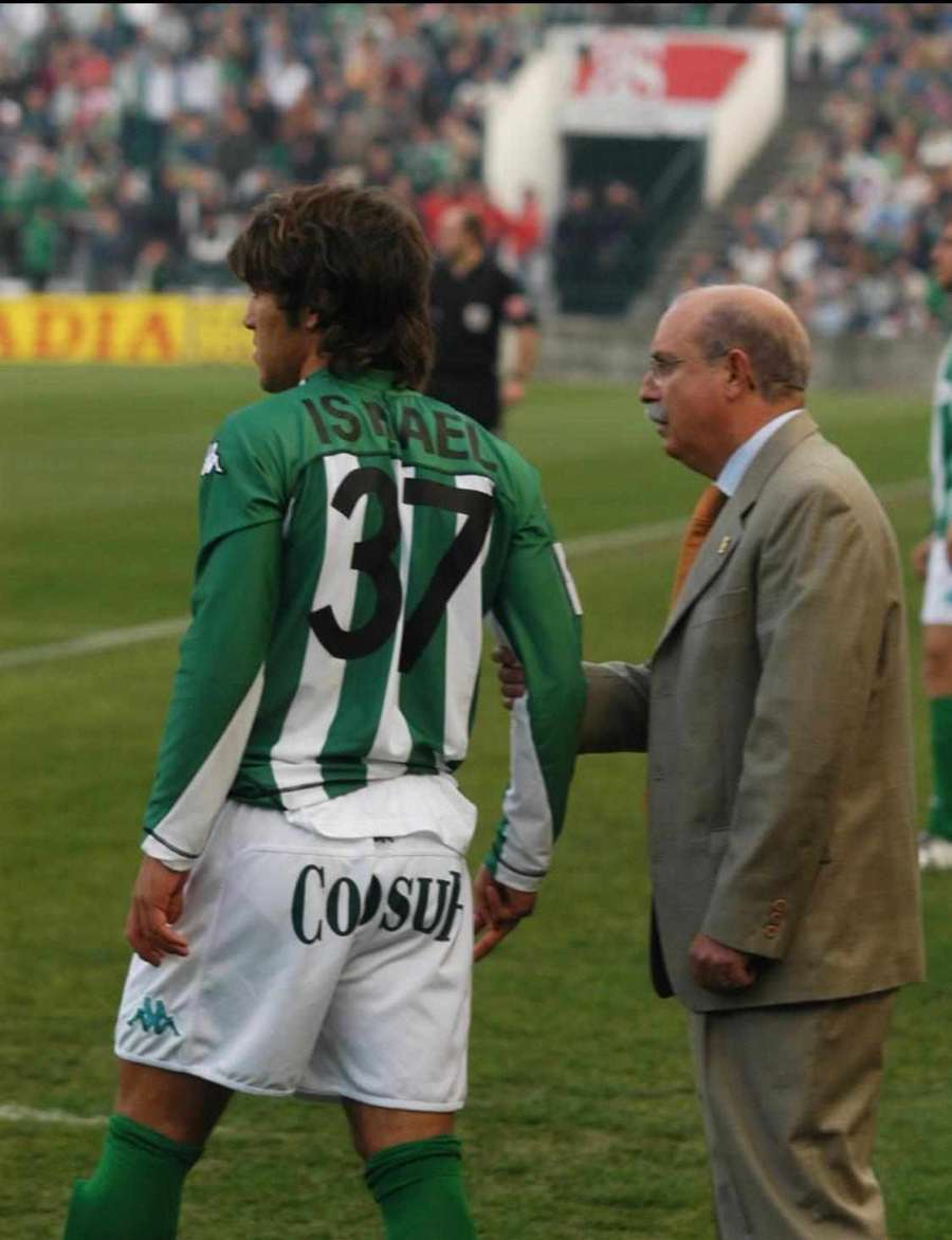 Israel Bascón, con Lorenzo Serra Ferrer