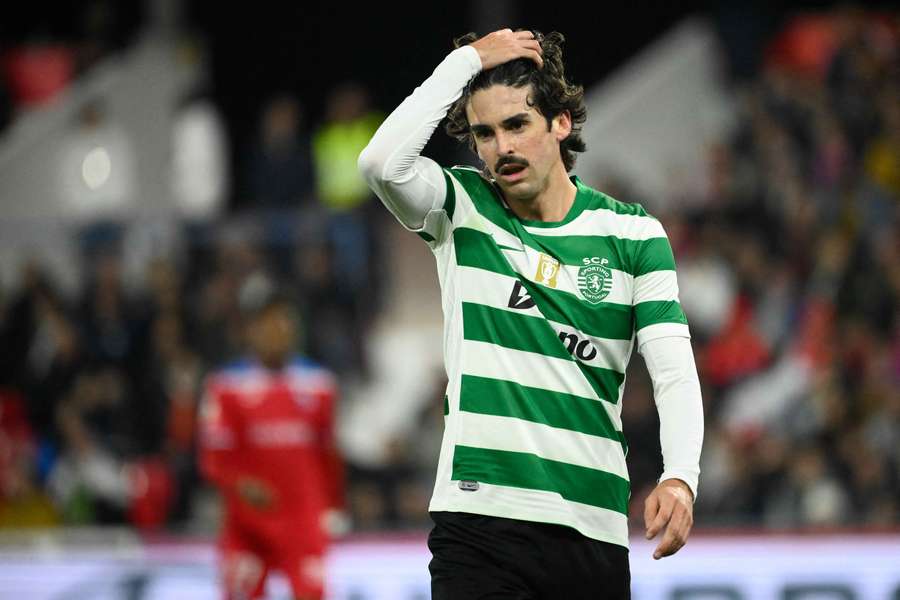 Francisco Trincão no empate a uma bola no terreno do Gil Vicente