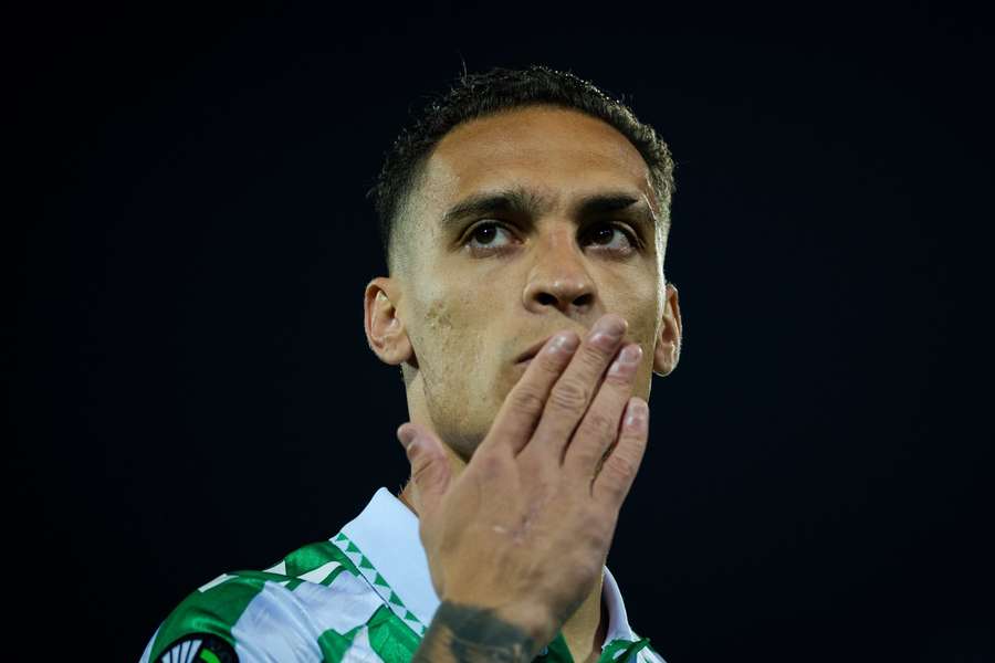 Antony voltou ao United depois de uma passagem incrível pelo Betis