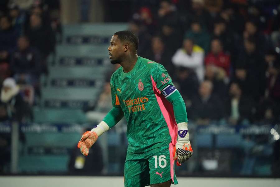 Mike Maignan con el AC Milan.