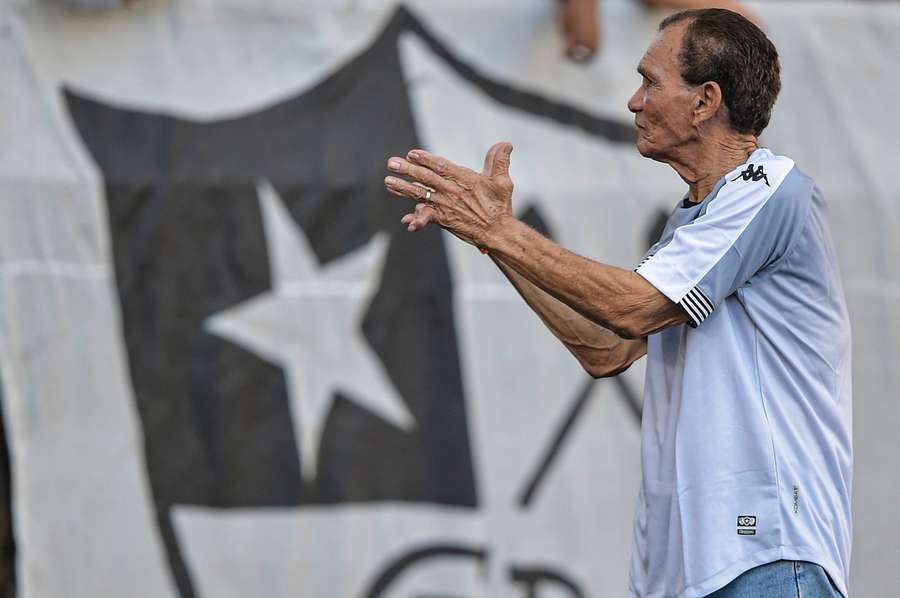 Fallece Manga, el legendario portero que jugaba sin guantes.