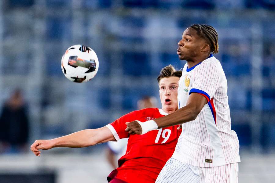 Grâce aux entrants, les Bleuets rattrapent la Suisse mais ne gagnent pas Grâce aux entrants, les Bleuets rattrapent la Suisse mais ne gagnent pas