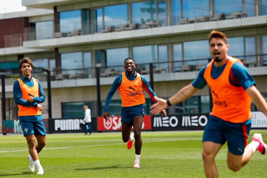 João Félix reintegrado no treino de Portugal