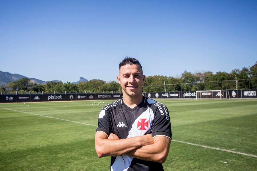 Sebastián Ferreira assinou com o Vasco até o fim do ano