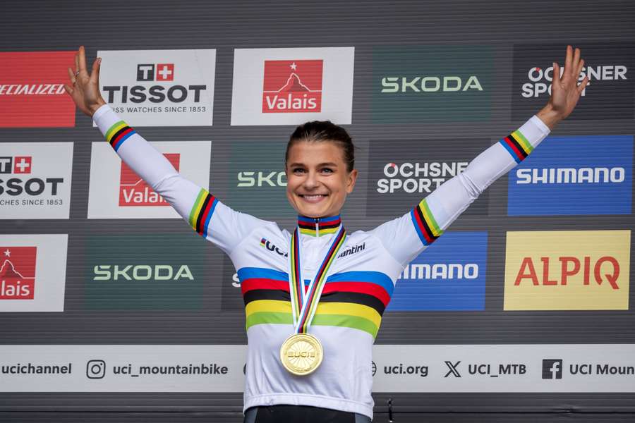 Rissveds es campeona del mundo de ciclismo de montaña