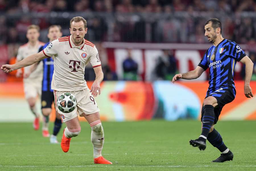 Kane et Mkhitaryan lors du match aller.