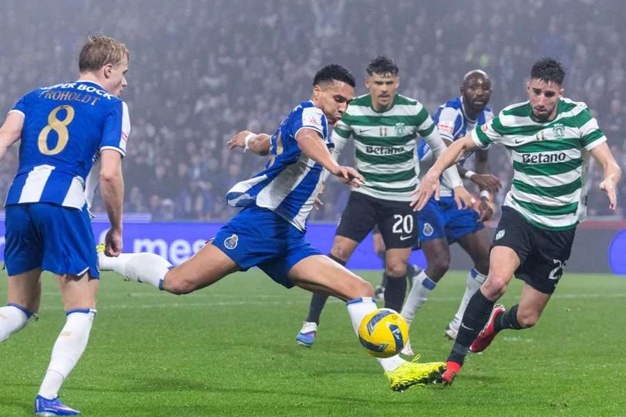 Sporting e FC Porto discutem lugar na final da Taça de Portugal Sporting e FC Porto discutem lugar na final da Taça de Portugal