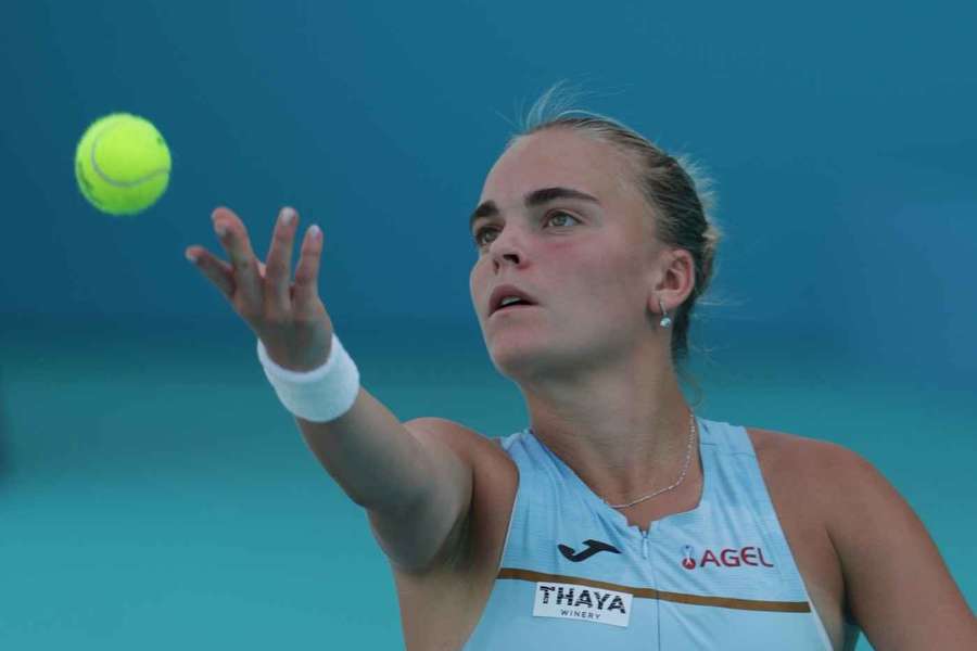 Bejlek v Abú Zabí pokračuje ve skvělé jízdě.