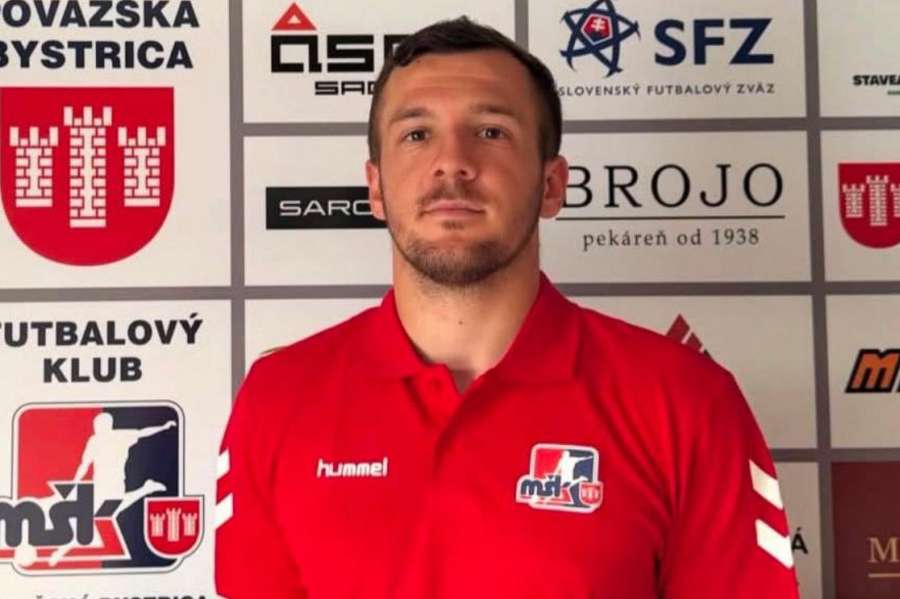 Javorček už háji farby Považskej Bystrice. Javorček už háji farby Považskej Bystrice.