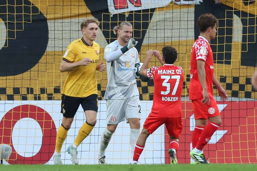 Mainz rettet einen knappen SIeg über die Zeit.