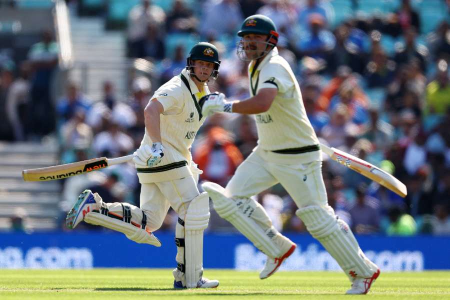 Smith and Head running between the wickets