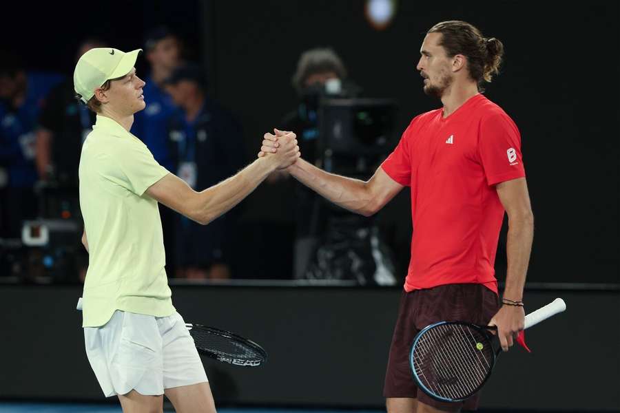 Alexander Zverev (vpravo) s Jannikem Sinnerem.