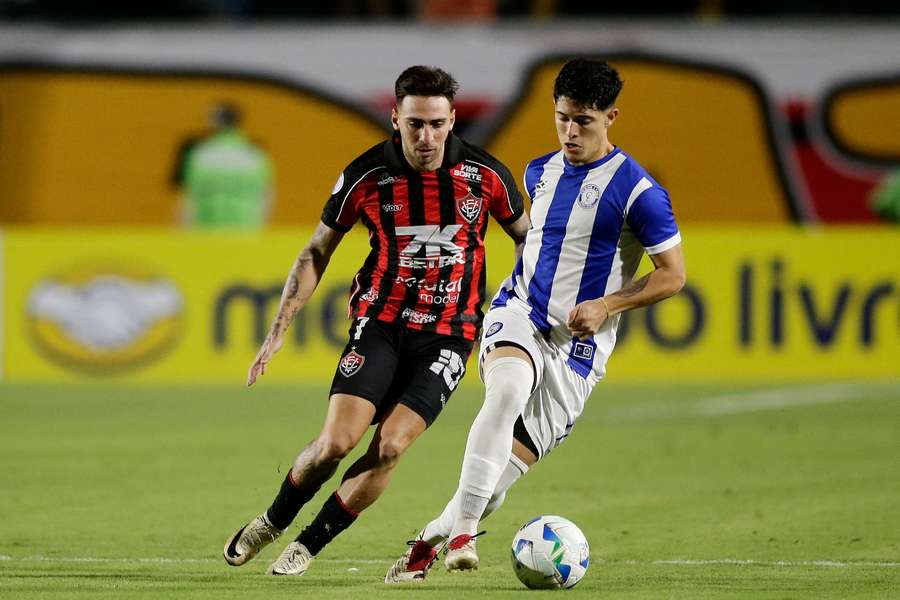 Vitória perdeu por 1 a 0 para o Cerro Largo